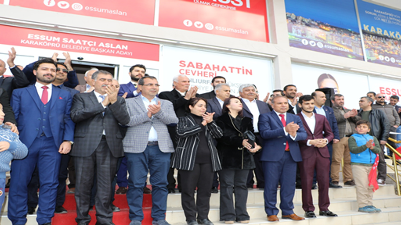 Saadet Partisi Belediye Meclis Üyelerini Tanıttı