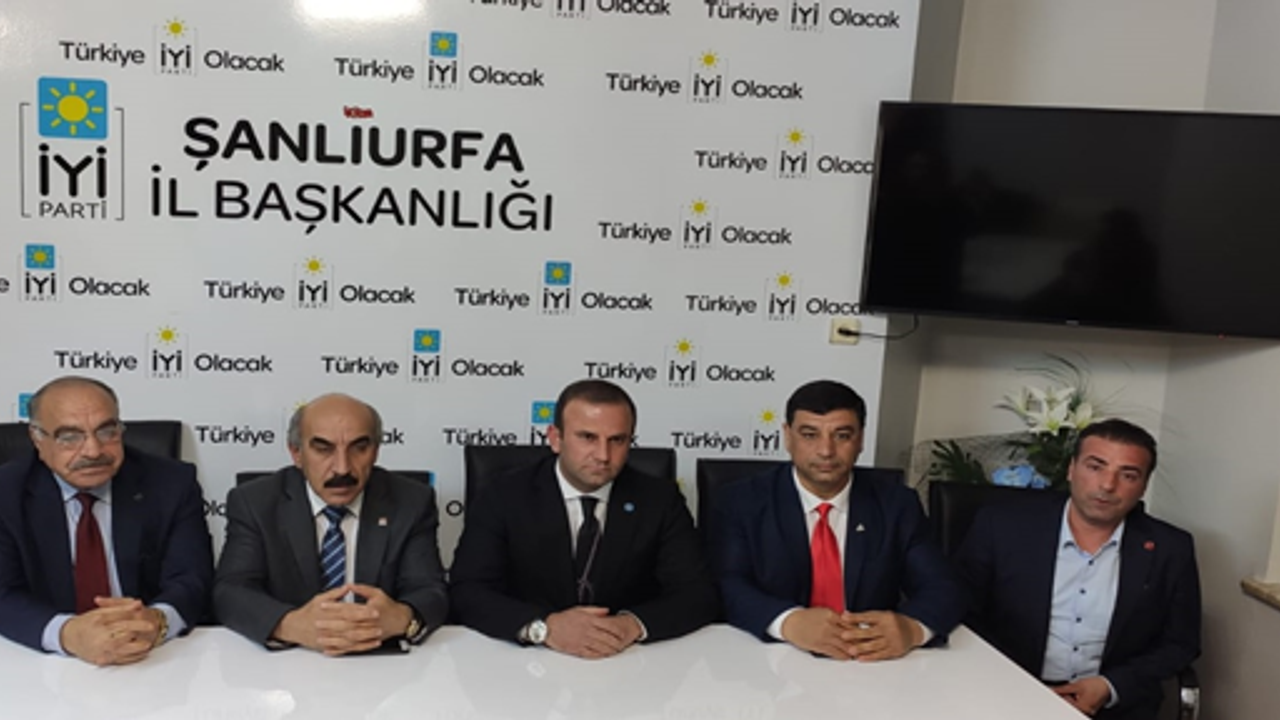 Şanlıurfa'da 5 siyasi parti il başkanı toplantı
