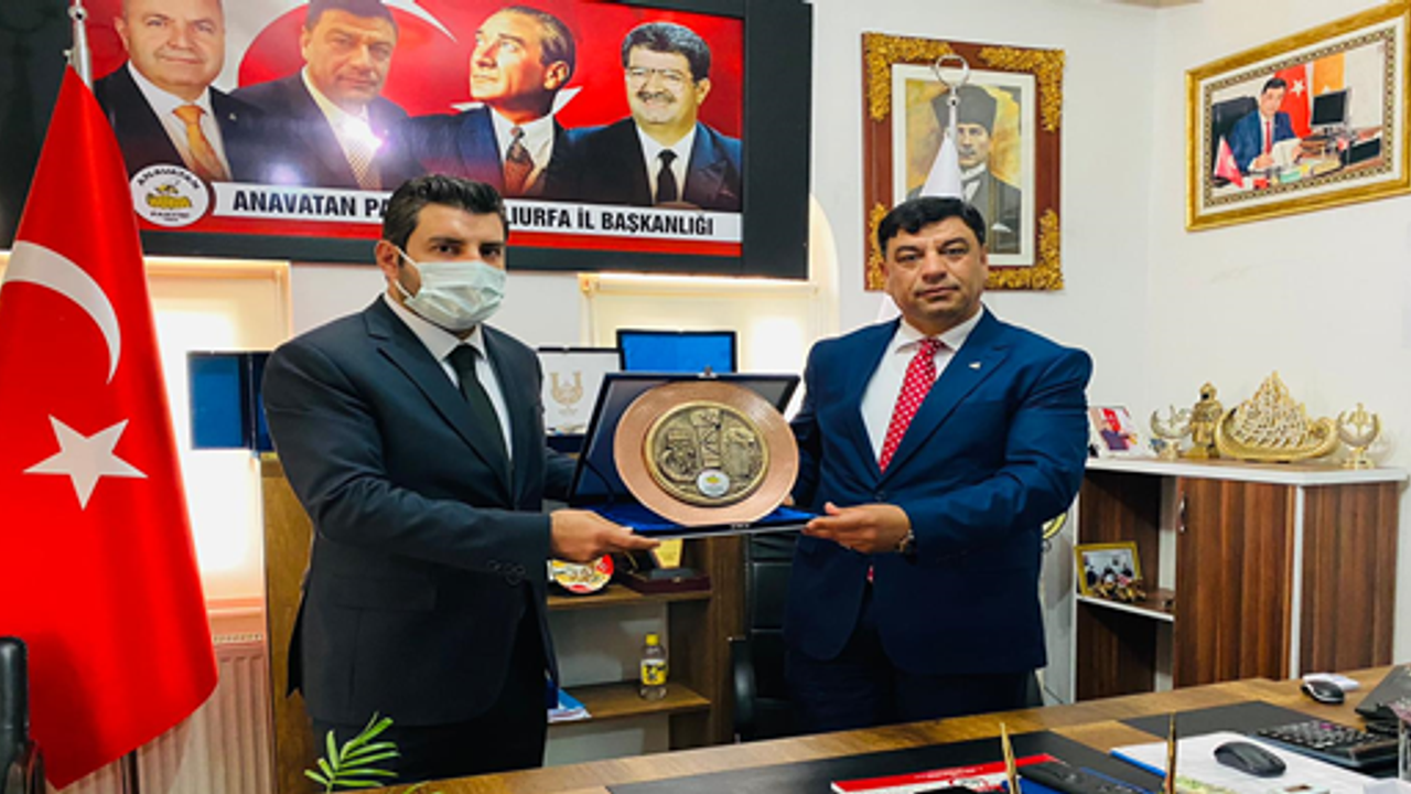 AK Parti'den Anavatan partisine ziyaret