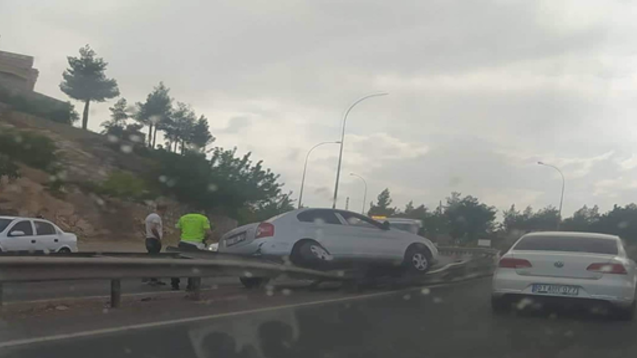 Şanlıurfa’da yağan yağmur kazaya neden oldu