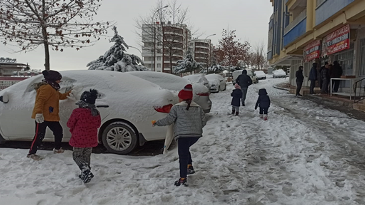 Şanlıurfa’da okullar 2 gün tatil edildi