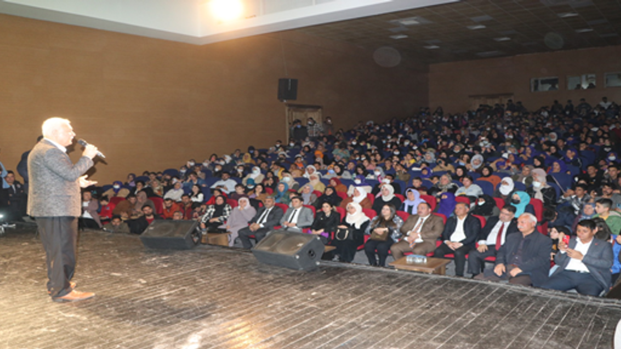 Viranşehir’de Hatipoğlu Sevgisi Salona Sığmadı