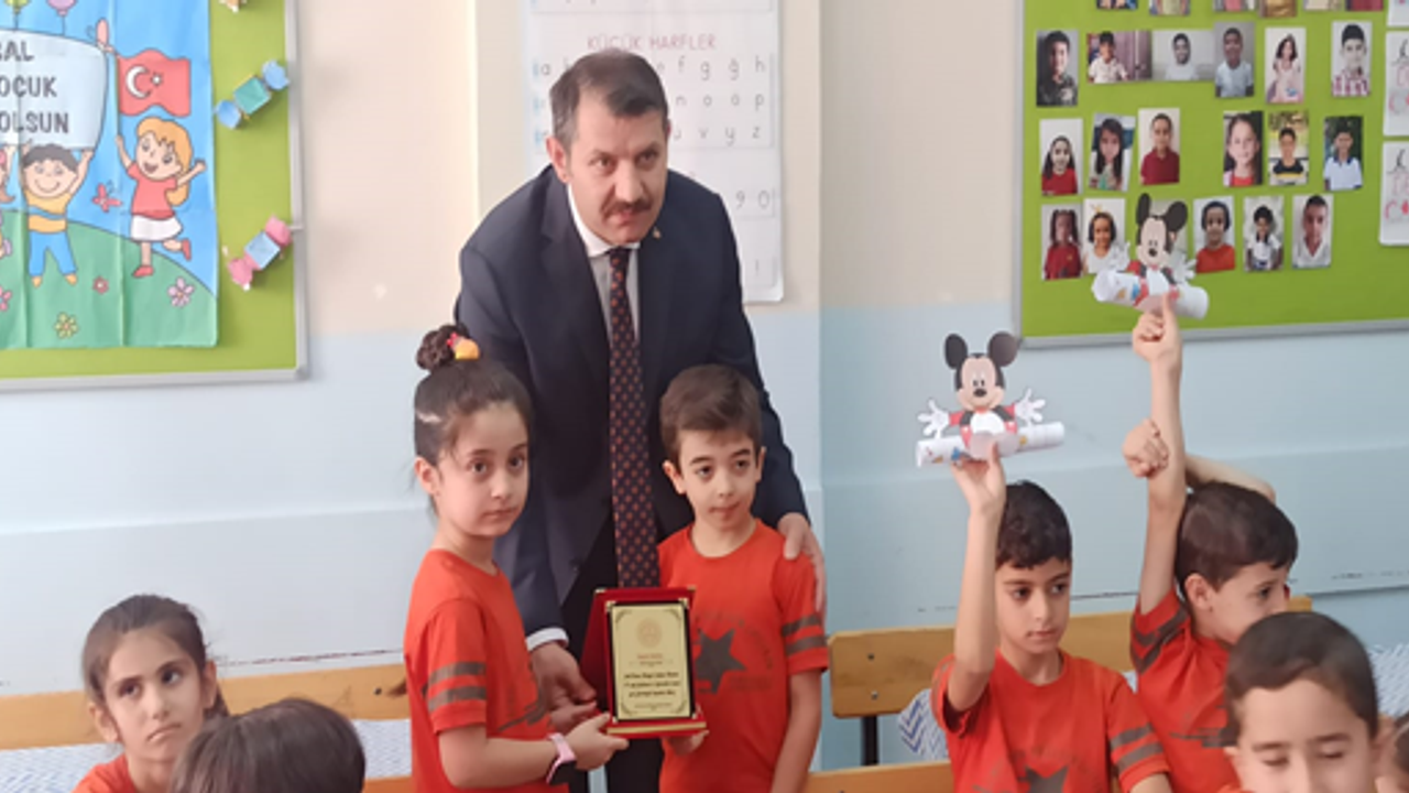 Şanlıurfa'da 664 bin öğrenci karne aldı