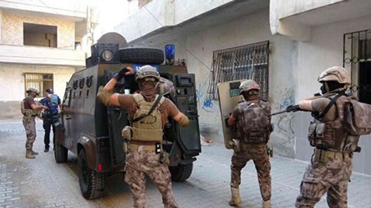 Şanlıurfa dahil 11 ilde operasyon, 32 gözaltı
