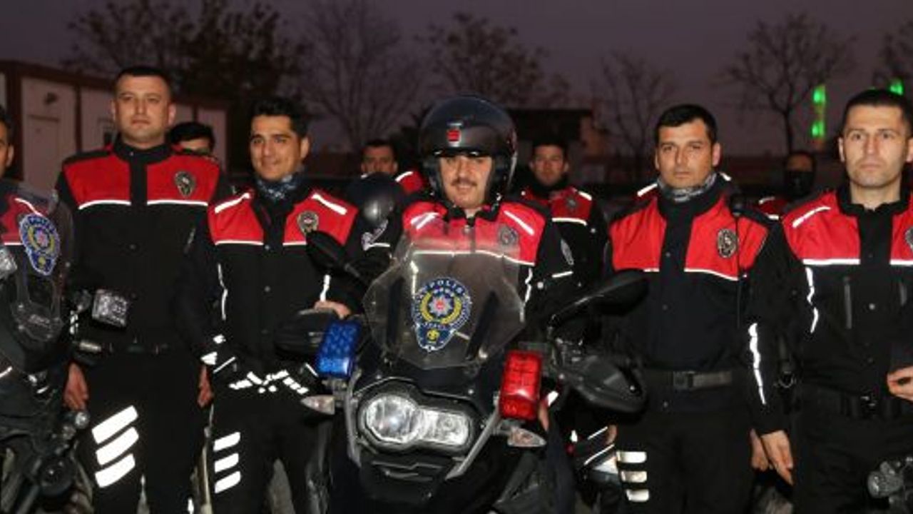 Vali Salih Ayhan , polis motosikletiyle tur attı