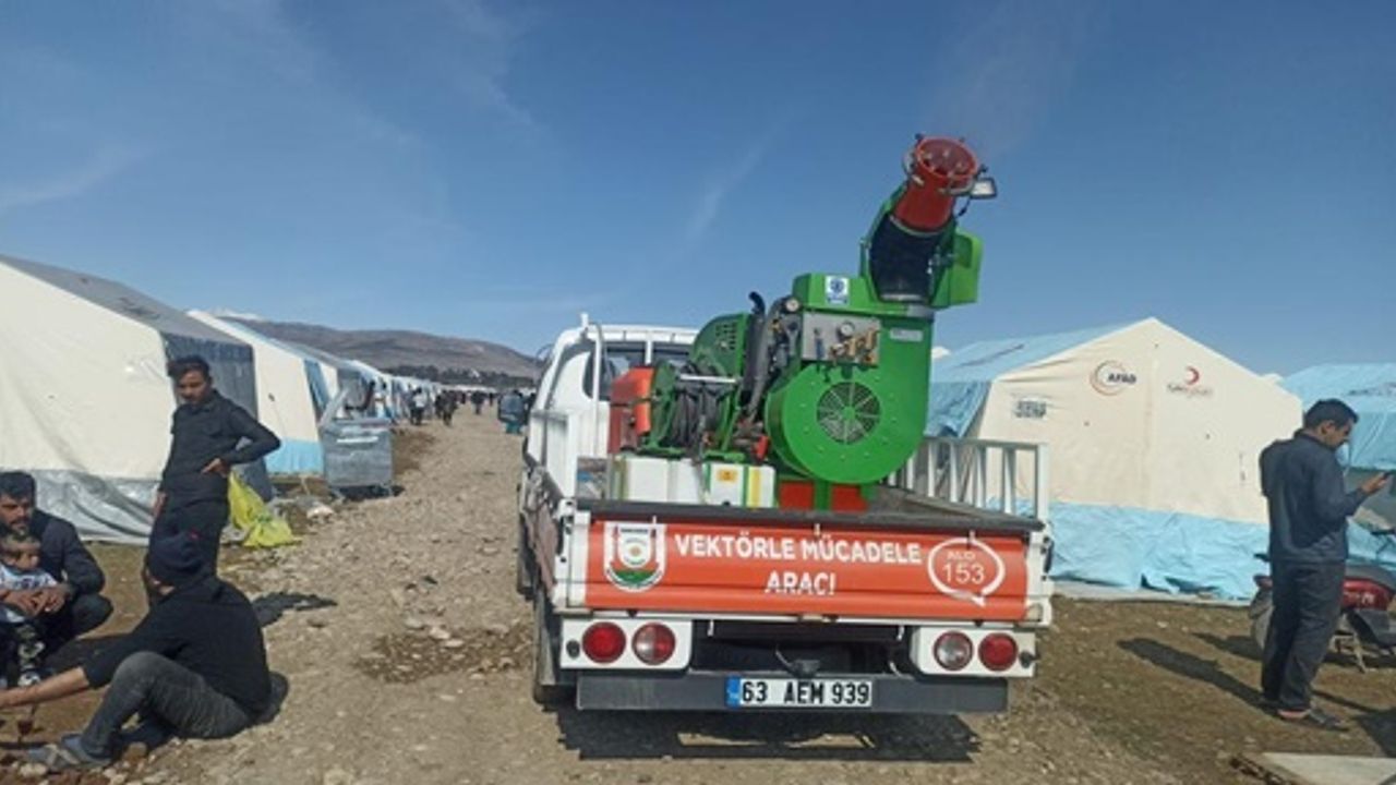 Büyükşehir'den Adıyaman'da ilaçlama çalışması