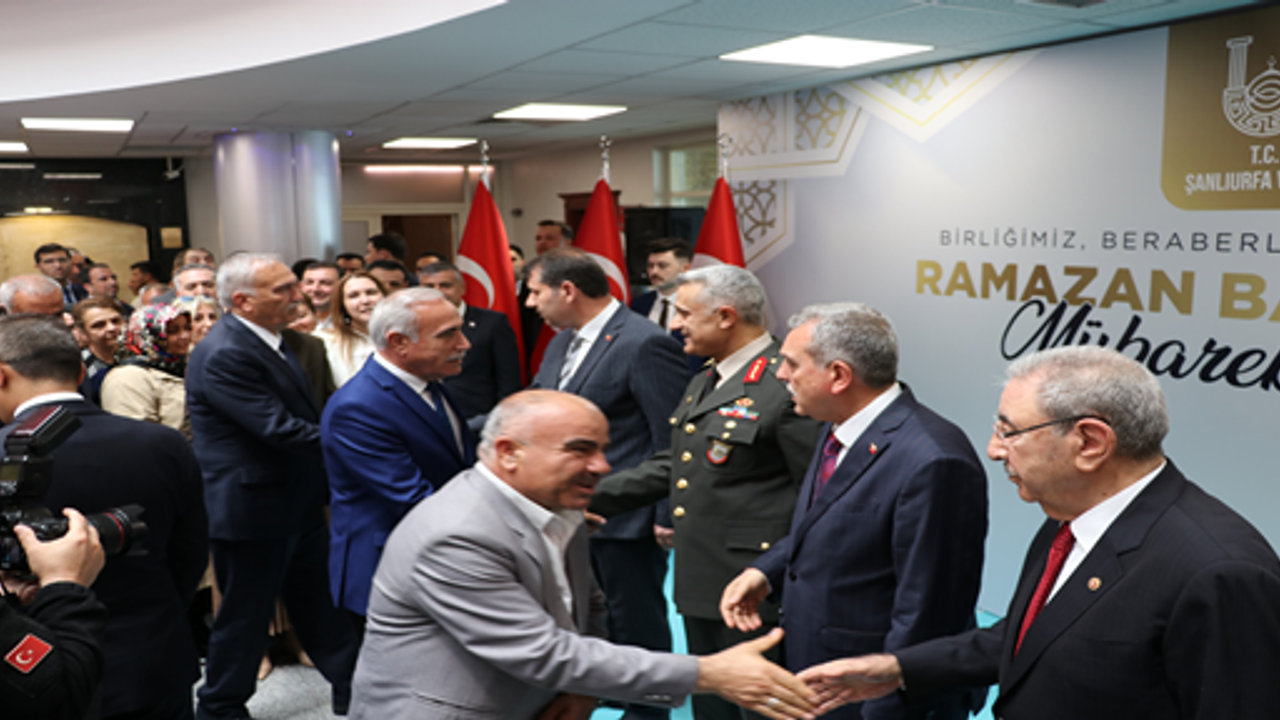 Urfa Valiliğinde bayramlaşma töreni düzenlendi