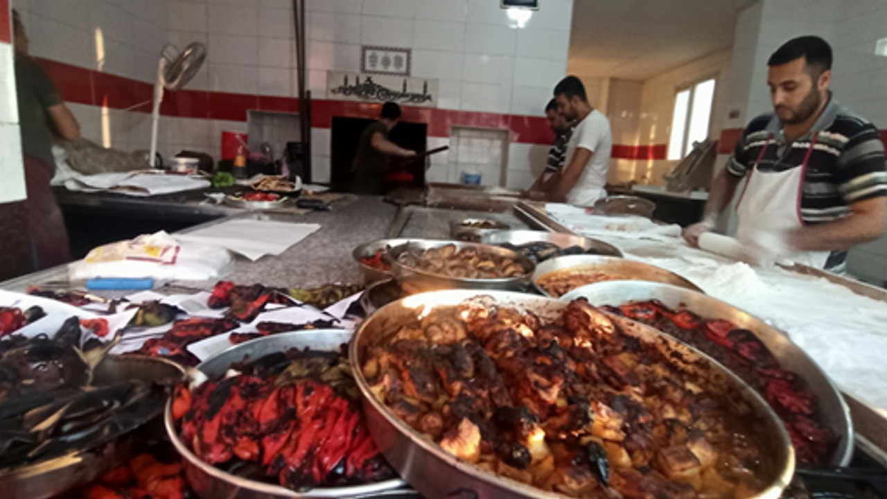 Sıcaklar en çok Şanlıurfalı fırıncıları etkiledi