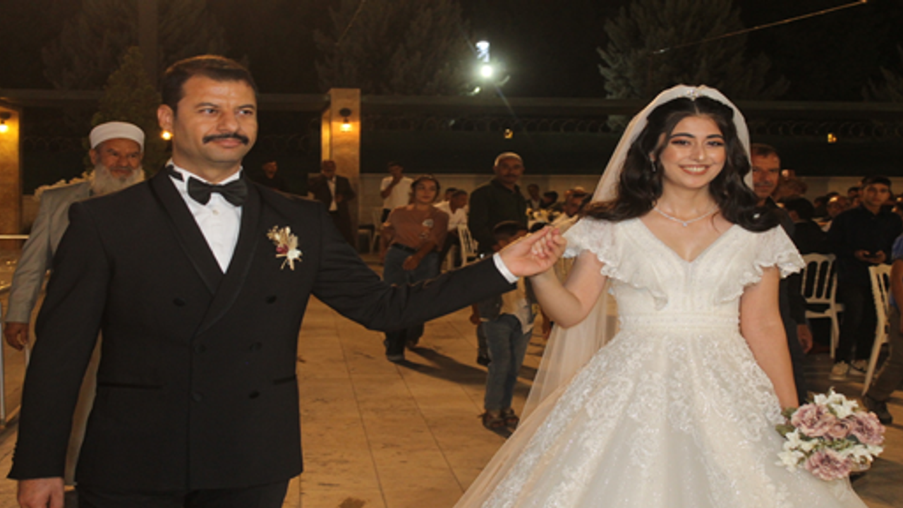 Tuzlukçu Kaymakamı İsa Bertan dünya evine girdi