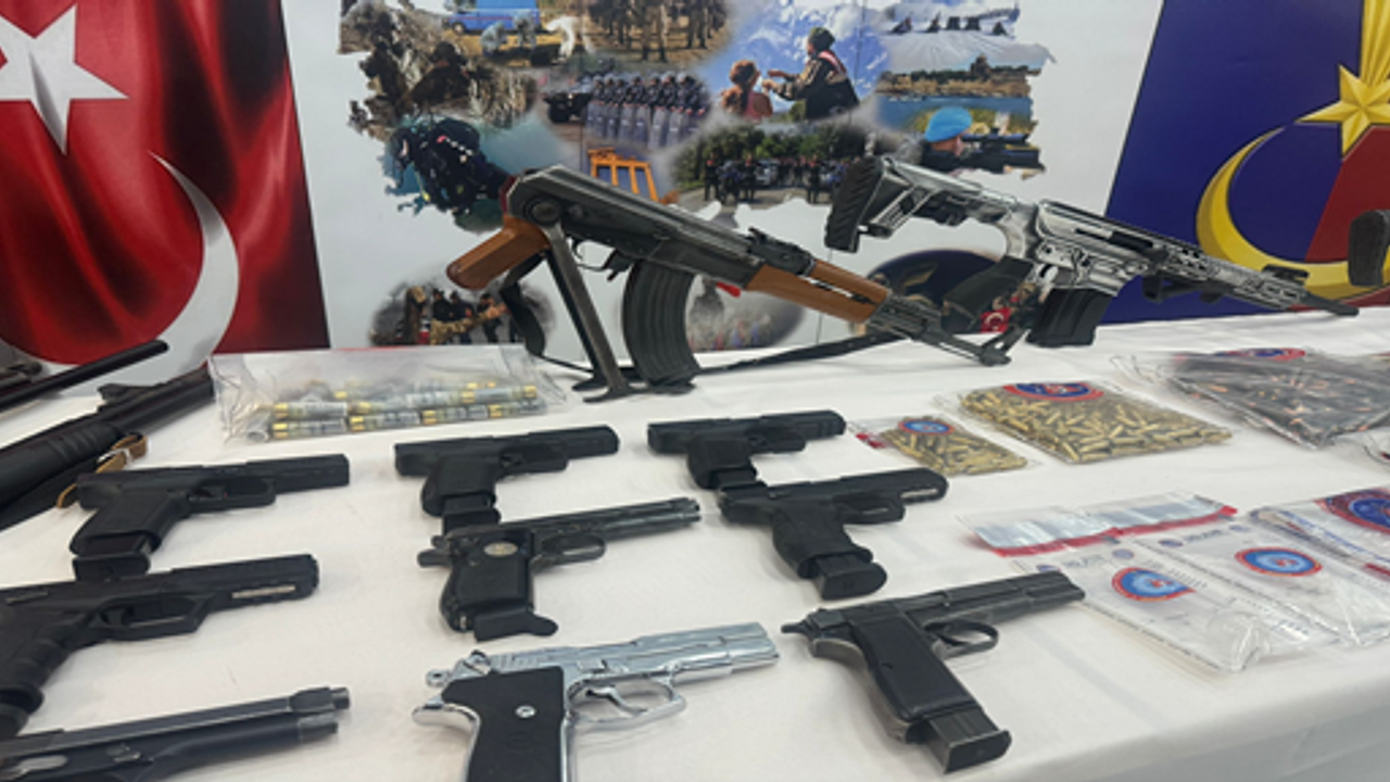 Şanlıurfa'da silah kaçakçılarına operasyon,  87 gözaltı