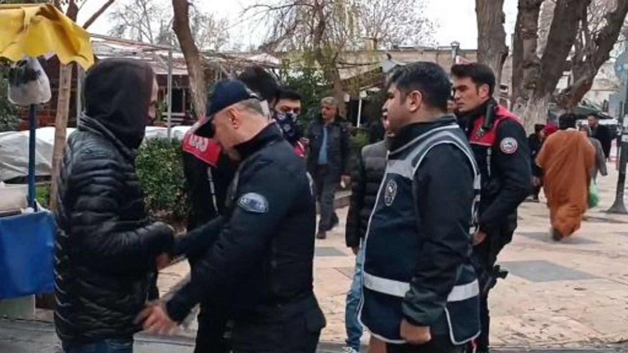 Şanlıurfa’da aranan şahıslara operasyon, 17 gözaltı
