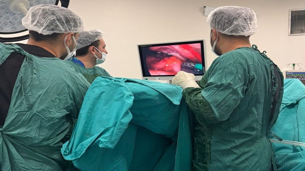 Ceylanpınar Devlet Hastanesi’nde İzsiz ve Kesiksiz Cerrahi Dönemi Başladı.