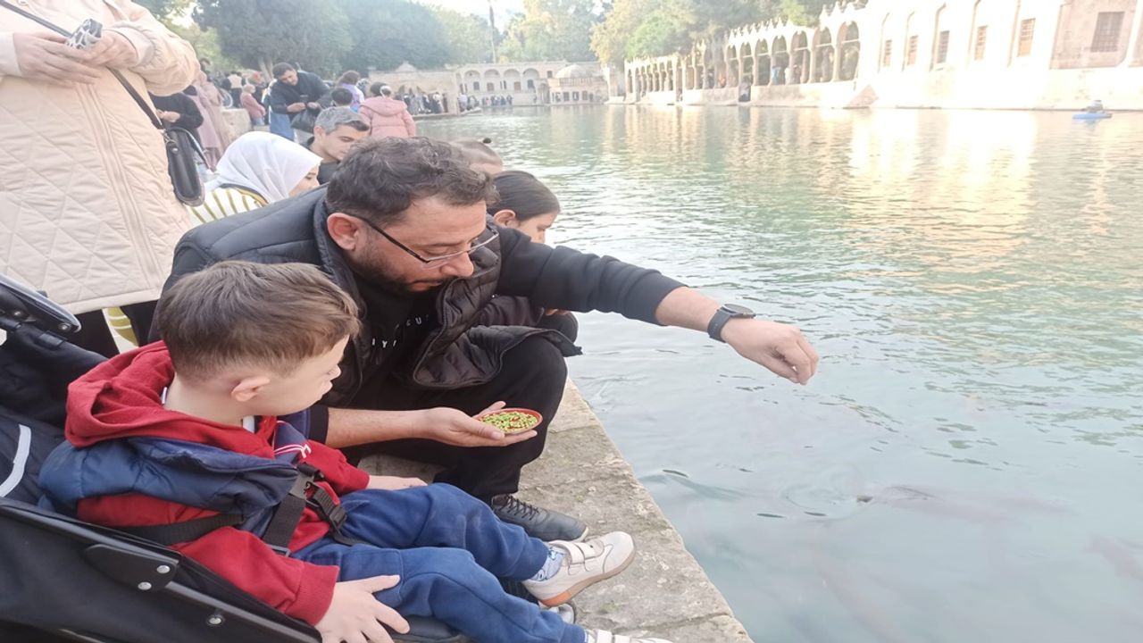 Balıklıgöl, 29 Ekim Cumhuriyet Bayramı'nda Ziyaretçi Akınına Uğradı