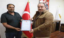 Başkan Ekinci Verdiği Sözü Yerine Getirdi, Tapular Dağıtılıyor