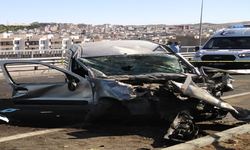 Karaköprü’de hafif ticari araç ile otomobil çarpıştı, 1 ölü, 4 yaralı