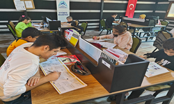 Eyyübiyeli Gençler geleceğe umutla bakıyor
