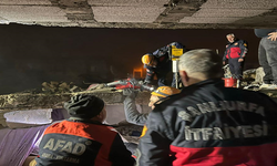 Bozova’da orta hasarlı ev çöktü 2 ölü, 8 yaralı