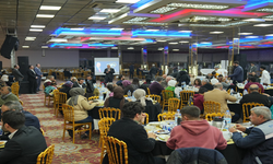 Başkan Beyazgül ve TBMM Başkanvekili Bozdağ ilk iftarı depremzedelerle yaptı
