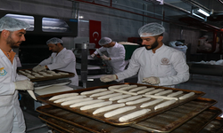 Haliliye Belediyesi, Ürettiği Ekmekleri Sofralara Ulaştırıyor