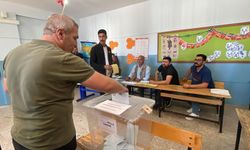 Hilvan’da oy verme işlemi başladı