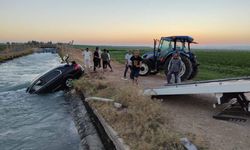 Şanlıurfa’da otomobil sulama kanalına uçtu