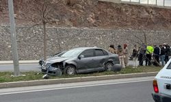 Şanlıurfa’da iki otomobil çarpıştı, 1 yaralı