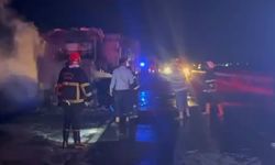Şanlıurfa’da Seyir Halindeki TIR Alev Alev Yandı!