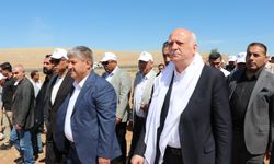 TZOB Genel Başkanı Bayraktar kuraklıktan etkilenen Şanlıurfa’da!