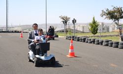 Şanlıurfa’da Trafik Haftasında Geleceğin Sürücülerine Uygulamalı Eğitim