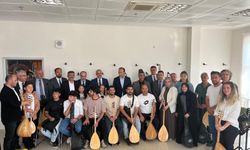 Depremzede Çocuklara Umut Oldular: 650 Ücretsiz Bağlama Dağıtıldı