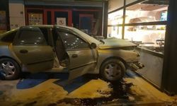 Viranşehir’de Otomobil Cefa’ya Daldı: 2 Kadın Yaralandı