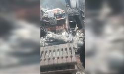 Şanlıurfa’da Buğday Tarlasında Yangın: Traktör Küle Döndü