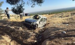 Halfeti Dönüşü Feci Kaza: 3 Yaralı