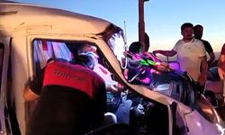 Şanlıurfa ’de Trafik Kazası: 2 Kişi Ağır Yaralandı