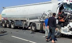 Viranşehir’de Tır Kamyona Çarptı: 1 Yaralı