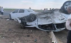 Suruç'ta İki Otomobil Çarpıştı, 4 Yaralı