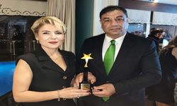 Yılın Siyasetçisi Ödülü Halil Aslan’a Verildi
