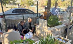Yasin Dikme, Mezarı Başında Anıldı