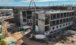 Harran Devlet Hastanesi'nde Katlar Yükseliyor