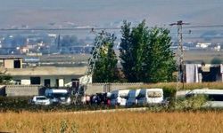 Şanlıurfa'da öğrencileri taşıyan minibüs elektrik trafosuna çarptı,  4 yaralı