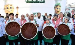 Şanlıurfa’nın Lezzeti Osmaniye’de Buluştu: Yer Fıstıklı Çiğ Köfte Büyüledi!