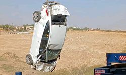 Viranşehir’de Otomobil Uçuruma Yuvarlandı