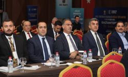 Başkan Canpolat, Yerel Yönetimler Toplantısına Katıldı