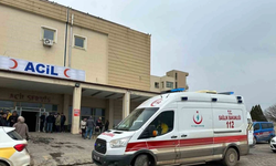 Hilvan’da Feci Ölüm: 19 Yaşındaki İşçi Elektrik Direğinde Can Verdi