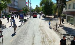 Şanlıurfa'da Divanyolu Yayalaştırma Projesi İle Tarihi Bölge Canlanıyor