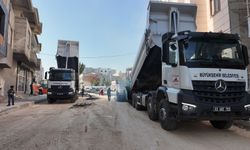 Selahaddin Eyyubi Mahallesi’nde Asfalt Çalışmaları Sürüyor