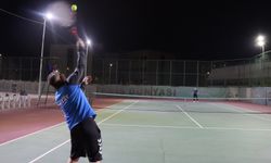 Şanlıurfa’da Öğretmenler Kortta Buluştu