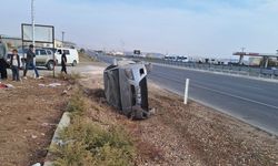 Şanlıurfa’da Takla Atan Otomobilde 2 Çocuk 4 Kişi Yaralandı