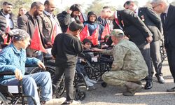 Şanlıurfa’da İhtiyaç Sahibi Engellilere Tekerlekli Sandalye Dağıtımı Yapıldı