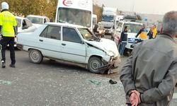 Şanlıurfa’da İki Araç Çarpıştı, 8 Yaralı